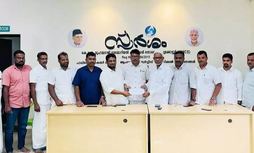 റമദാൻ കലക്ഷൻ കൈമാറി