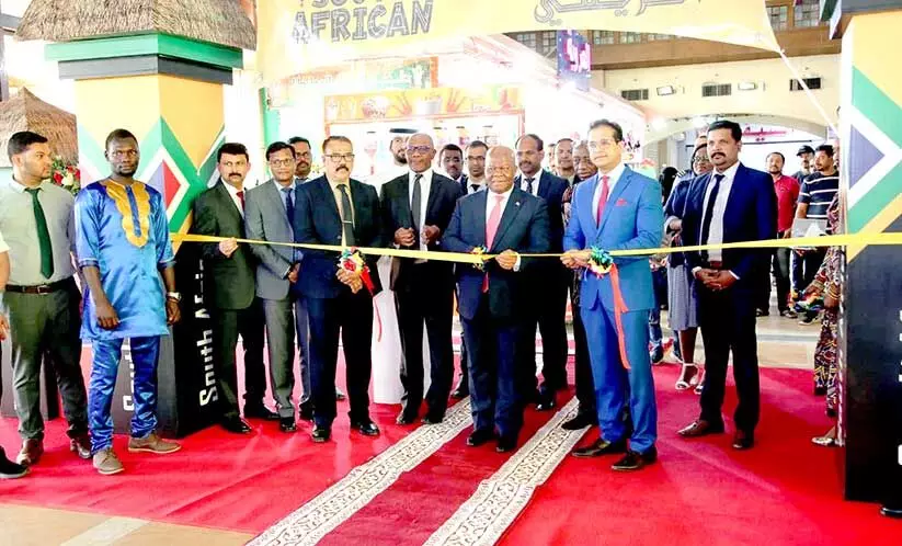 ലുലു ദക്ഷിണാഫ്രിക്കൻ ഫെസ്റ്റിന് തുടക്കം ലുലു ദക്ഷിണാഫ്രിക്കൻ ഫെസ്റ്റിന് തുടക്കം