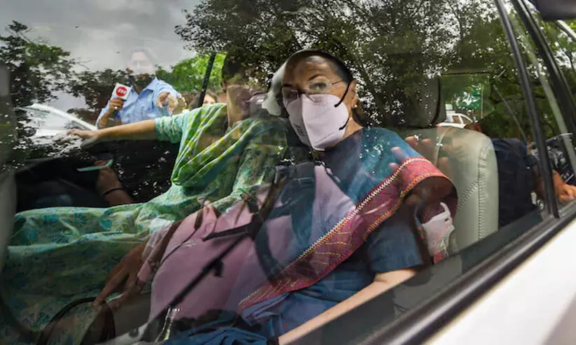 നാഷനൽ ഹെറാൾഡ് കേസ്: സോണിയ ഗാന്ധിയുടെ ചോദ്യം ചെയ്യൽ പൂർത്തിയായി; നാളെയും ഹാജരാകണം