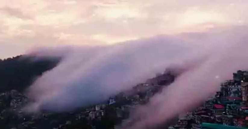 താഴ്വാരത്തെ മൂടി മേഘങ്ങൾ; വൈറലായി നാഗാലാന്‍റിൽ നിന്നുള്ള കാഴ്ച -VIDEO