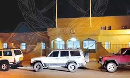 തെക്കൻ ബാത്തിനയിൽ വാദി മുറിച്ചുകടക്കൽ; ഏഴുപേർ പിടിയിൽ