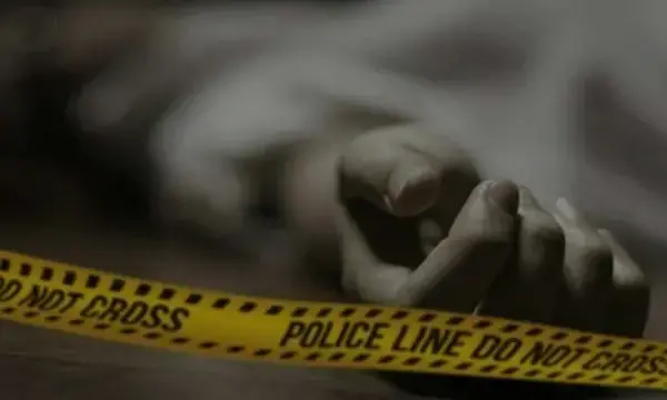 മുംബൈയിൽ തെരുവ് കലാകാരൻ വഴിയരികിൽ മരിച്ച നിലയിൽ