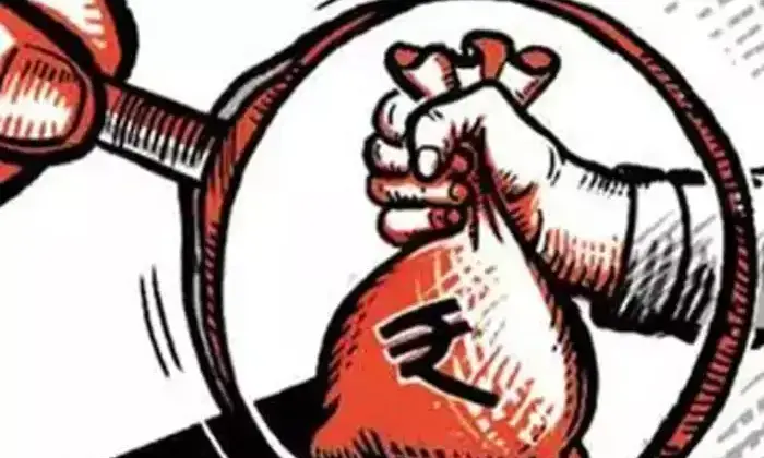 കാലിക്കറ്റിലെ ബാങ്ക് നിക്ഷേപത്തിൽ ദുരൂഹത കാലിക്കറ്റിലെ ബാങ്ക് നിക്ഷേപത്തിൽ ദുരൂഹത