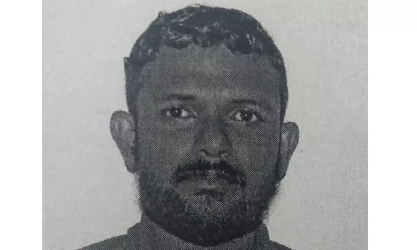 അൽ റഫയിൽ മരിച്ച കൈപ്പട്ടൂർ സ്വദേശിയുടെ മൃതദേഹം രണ്ടാഴ്ചയായി മോർച്ചറിയിൽ അൽ റഫയിൽ മരിച്ച കൈപ്പട്ടൂർ സ്വദേശിയുടെ മൃതദേഹം രണ്ടാഴ്ചയായി മോർച്ചറിയിൽ