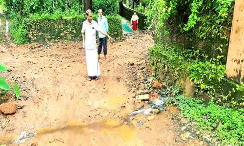 പഴശ്ശി ജലസംഭരണിയിലേക്ക് മലിനജലം ഒഴുകുന്നതായി പരാതി