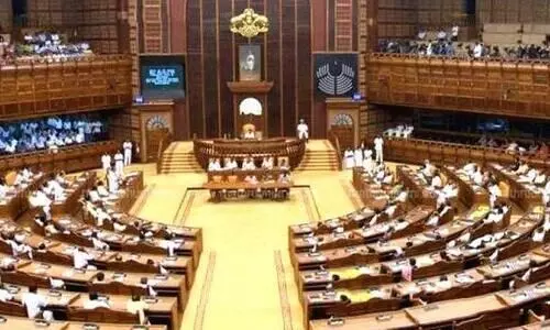 മന്ത്രിമാർക്കും എം.എൽ.എമാർക്കും ഇനിയും ശമ്പളം കൂടും; കമീഷനെ നിയമിക്കാൻ തീരുമാനം