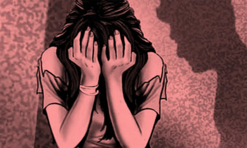 പത്താം ക്ലാസ് വിദ്യാർഥിനിയെ പീഡിപ്പിച്ച് ഗർഭിണിയാക്കിയ പ്ലസ് ടു വിദ്യാർഥി അറസ്റ്റിൽ