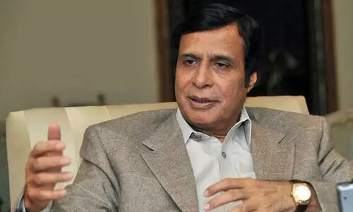 പഞ്ചാബ് പ്രവിശ്യ മുഖ്യമന്ത്രിസ്ഥാനത്ത് ട്വിസ്റ്റ്: പർവേസ് ഇലാഹി സത്യപ്രതിജ്ഞ ചെയ്തു