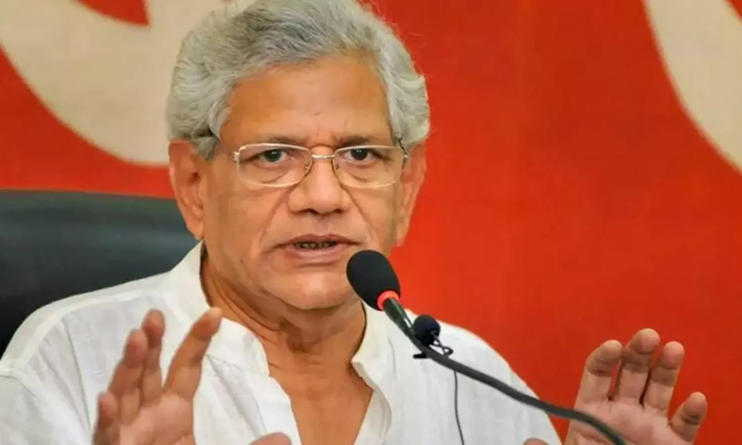 മഗ്സ​സെ: കോവിഡ് പ്രതിരോധം സർക്കാറിന്‍റെ കൂട്ടായ പ്രവർത്തനമെന്ന് യെച്ചൂരി