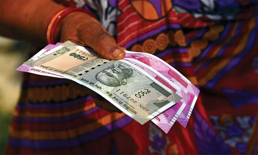 കരുനാഗപ്പള്ളി മേഖലയിൽ കള്ളനോട്ട്​ വ്യാപകം;  ഉ​റ​വി​ടം ക​ണ്ടെ​ത്ത​ണ​മെ​ന്ന ആ​വ​ശ്യം ശ​ക്തം