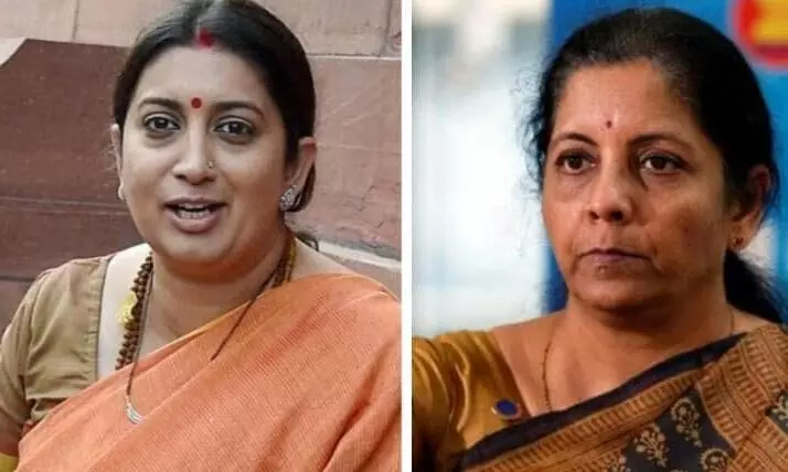 അധീർ രഞ്ജൻ ചൗധരിക്കെതിരെ പ്രതിഷേധവുമായി സ്മൃതി ഇറാനിയും നിർമല സീതാരാമനും; ഇരുസഭകളും നിർത്തിവെച്ചു