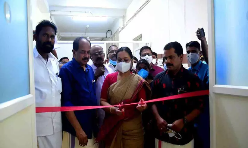 നെടുമങ്ങാട് ജില്ല ആശുപത്രിയുടെ   അടിസ്ഥാനസൗകര്യ വികസനത്തിന്‌   പദ്ധതി തയാറാക്കും -മന്ത്രി വീണാ ജോർജ്