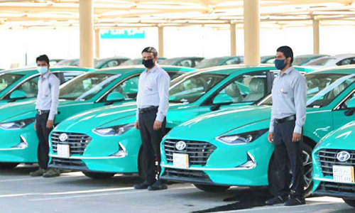 യൂനിഫോം ധരിക്കാൻ മടി: 349 ടാക്സി ഡ്രൈവർമാർക്ക് പിഴ യൂനിഫോം ധരിക്കാൻ മടി: 349 ടാക്സി ഡ്രൈവർമാർക്ക് പിഴ