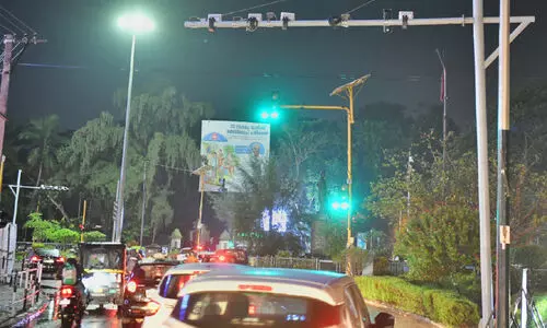 നിയമലംഘകർക്ക്​ പൂട്ടിടാൻ കൃത്രിമബുദ്ധി കാമറക്കണ്ണുകൾ തയാർ