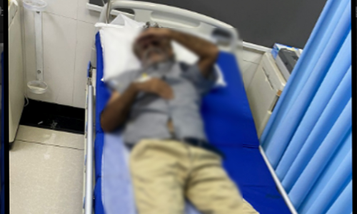 യാംബുവിൽ രോഗം ബാധിച്ച് അവശനായ മലയാളിക്ക് കെ.എം.സി.സി പ്രവർത്തകരുടെ കൈത്താങ്ങ്