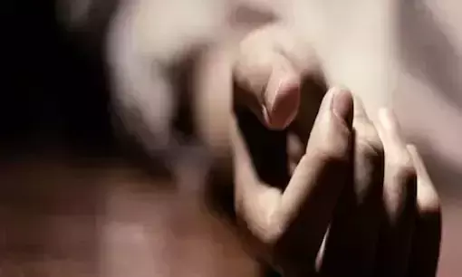 Madhya Pradesh man dies as father chops his hand for refusing to give him keys