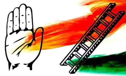 നെഹ്റു ട്രോഫി വള്ളംകളി കമ്മിറ്റി: കോൺഗ്രസും ലീഗും വിട്ടുനിൽക്കും