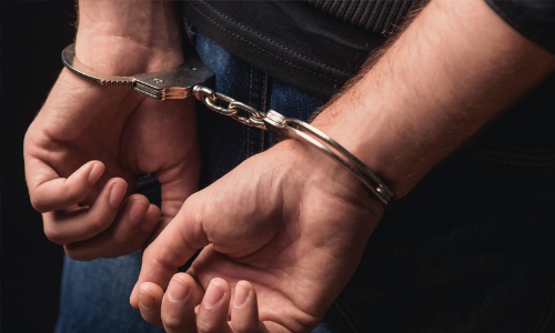 യുവാവിനെ ആക്രമിച്ചവർ അറസ്റ്റിൽ യുവാവിനെ ആക്രമിച്ചവർ അറസ്റ്റിൽ