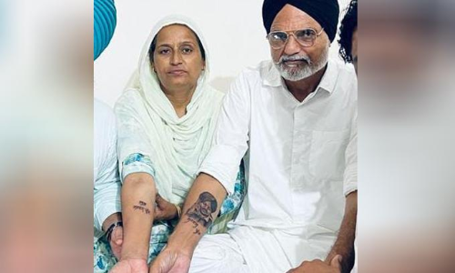 Sidhu Moose Walas parents