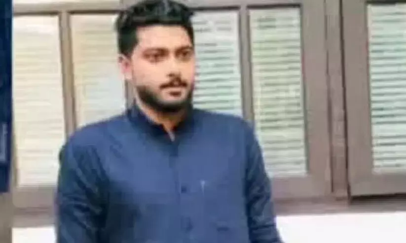 സ്വർണക്കടത്ത് സംഘം തട്ടിക്കൊണ്ടുപോയ യുവാവിനെ കണ്ടെത്താൻ പ്രത്യേക അന്വേഷണസംഘം സ്വർണക്കടത്ത് സംഘം തട്ടിക്കൊണ്ടുപോയ യുവാവിനെ കണ്ടെത്താൻ പ്രത്യേക അന്വേഷണസംഘം