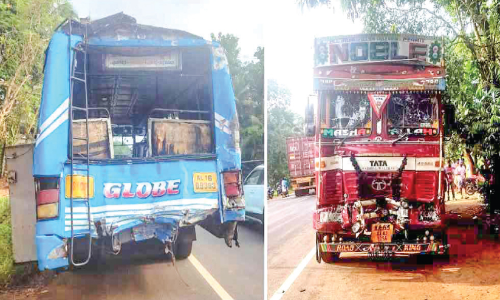സ്വകാര്യ ബസിന് പിന്നിൽ ലോറിയിടിച്ച് 11 പേർക്ക് പരിക്ക്