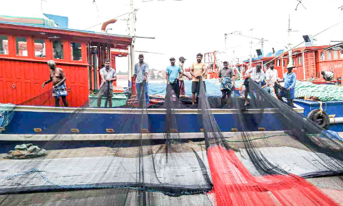 കടലോളം പ്രതീക്ഷയിൽ തീരം