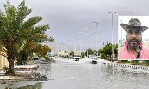 ഉ​​ണ​​ർ​​ന്നെ​​ണീ​​റ്റ​​ത് മു​​ട്ടോ​​ളം വെ​​ള്ള​​ത്തി​​ലേ​​ക്ക്...