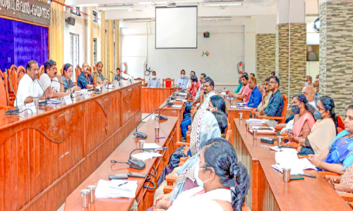 ജില്ലയുടെ സമഗ്രവികസനം; പദ്ധതി നിര്‍വഹണത്തില്‍ വേഗത വേണമെന്ന് വികസന സമിതി