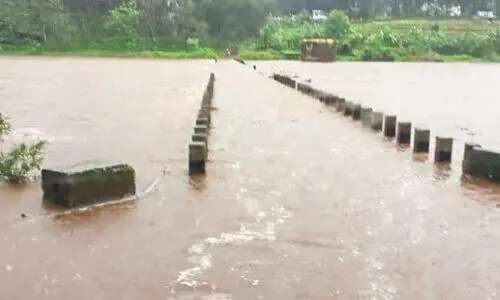 മലയോര മേഖലയിൽ കനത്ത മഴ; കുരുമ്പൻമൂഴിയിൽ ഉരുൾപൊട്ടി