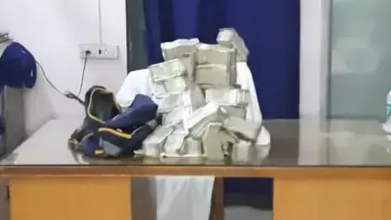 കോൺഗ്രസ് എം.എൽ.എമാർ ബംഗാളിലെത്തിയത് ഗോത്രഫെസ്റ്റിവെല്ലിന് സാരി വാങ്ങാനെന്ന്