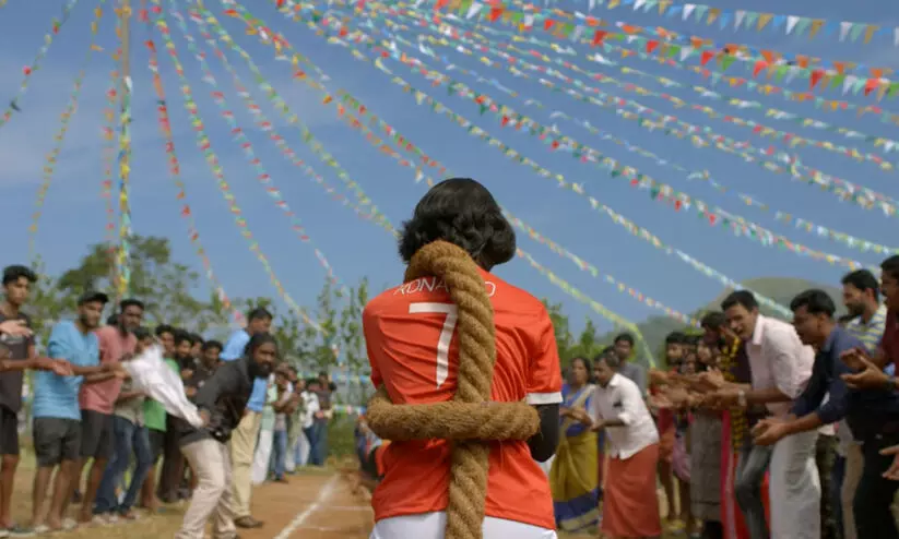 ജോൺ എബ്രഹാമിന്റെ ജെ.എ എന്റർടെയിൻമെന്‍റ് നിർമ്മിക്കുന്ന മലയാള ചിത്രം മൈക്ക് ട്രെയ്‌ലർ പുറത്ത്