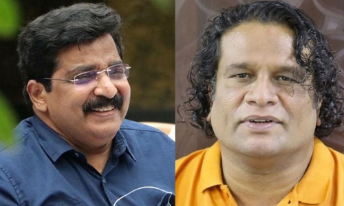 പിണറായി സാരി ധരിക്കും മുമ്പ് മുനീറും പുരുഷ അനുയായികളും പർദ ധരിച്ചാൽ അത് കൂടുതൽ പുരോഗമനപരമാകും -ഹരീഷ് പേരടി