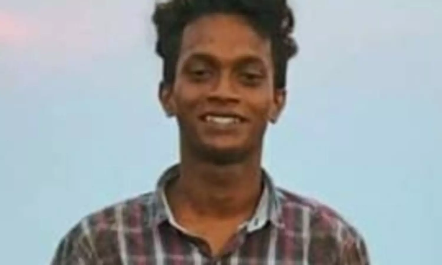 വാഹനാപകടത്തില്‍ യുവാവ് മരിച്ചു