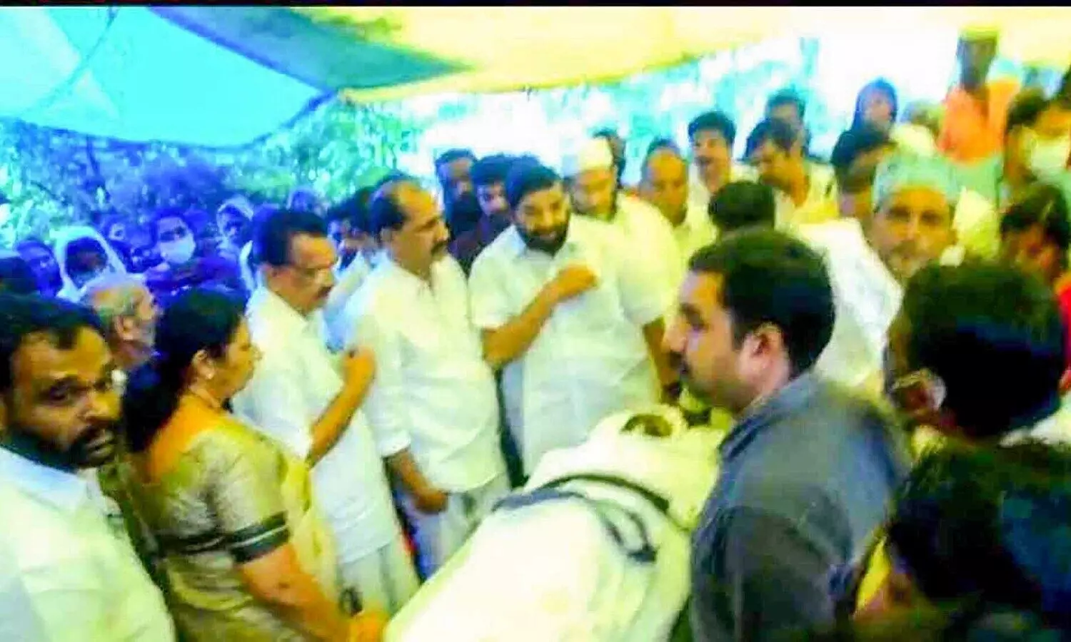 റിയാസിന് നാടിന്‍റെ യാത്രാമൊഴി