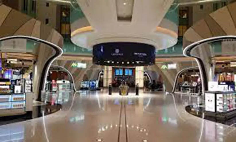 മസ്കത്തിൽനിന്നുള്ള യാത്രികനെ കണ്ണൂർ  വിമാനത്താവളത്തിൽ വിവസ്ത്രനാക്കി പരിശോധിച്ചു