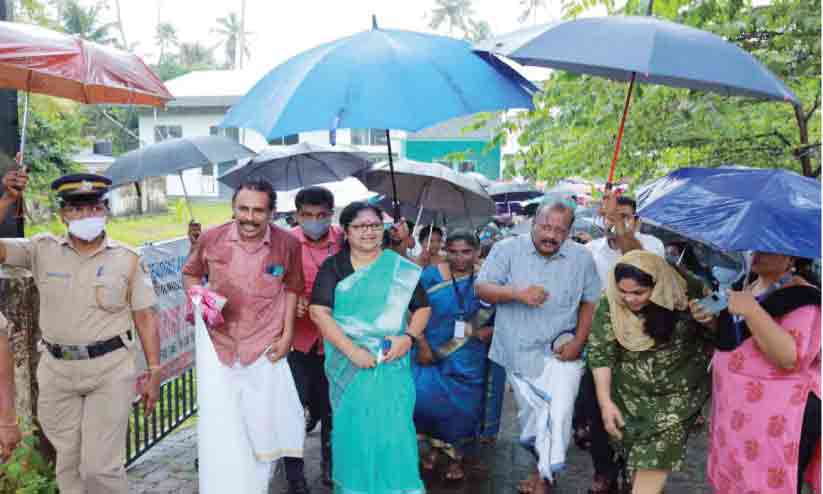 കടലും തീരവും സംരക്ഷിക്കാൻ പദ്ധതി നടപ്പാക്കും -മന്ത്രി ബിന്ദു കടലും തീരവും സംരക്ഷിക്കാൻ പദ്ധതി നടപ്പാക്കും -മന്ത്രി ബിന്ദു