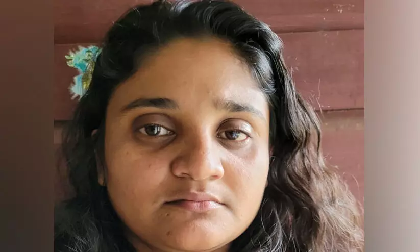 ബസിൽനിന്ന് എം.ഡി.എം.എയുമായി യുവതി പിടിയിൽ ബസിൽനിന്ന് എം.ഡി.എം.എയുമായി യുവതി പിടിയിൽ