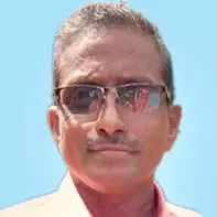 കാ​റും ഓ​ട്ടോ​യും കൂ​ട്ടി​യി​ടി​ച്ച് ഓ​ട്ടോ ഡ്രൈ​വ​ർ മ​രി​ച്ചു