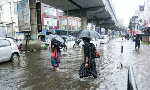 കനത്ത മഴ; കൊച്ചി വെള്ളത്തിൽ