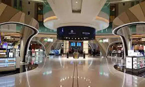 മസ്കത്തിൽനിന്നുള്ള യാത്രികനെ കണ്ണൂർ  വിമാനത്താവളത്തിൽ വിവസ്ത്രനാക്കി പരിശോധിച്ചു