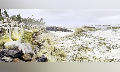 കാറ്റ്, കോള്, കടൽ; ഭീതിയിൽ തീരദേശം