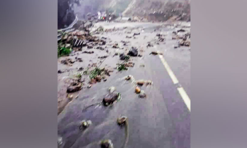 ഇടുക്കിയിൽ കനത്ത മഴ; വ്യാപക മണ്ണിടിച്ചിൽ