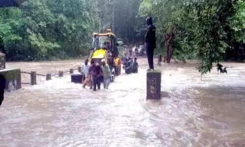 ദുരിതം പെയ്തിറങ്ങുന്നു