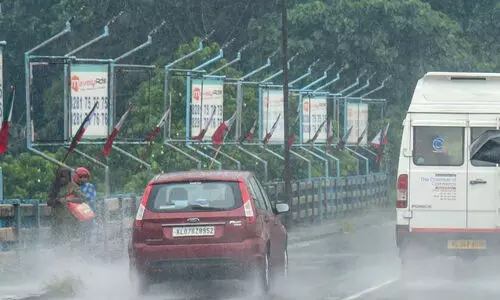 പെയ്ത്ത് തുടരുന്നു; എല്ലായിടത്തും മുൻകരുതൽ