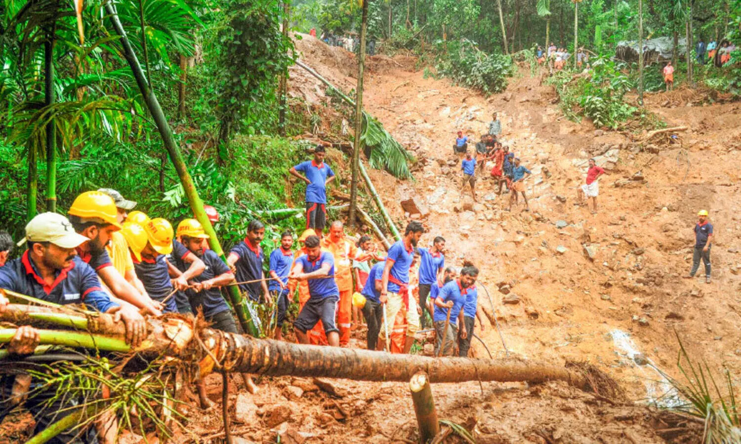 പ്ര​ള​യ​ഭീ​തി.. ഉ​രു​ൾ... ജാ​ഗ്ര​ത; ആ​റു മ​ര​ണം കൂ​ടി, നാലുപേരെ കാണാതായി