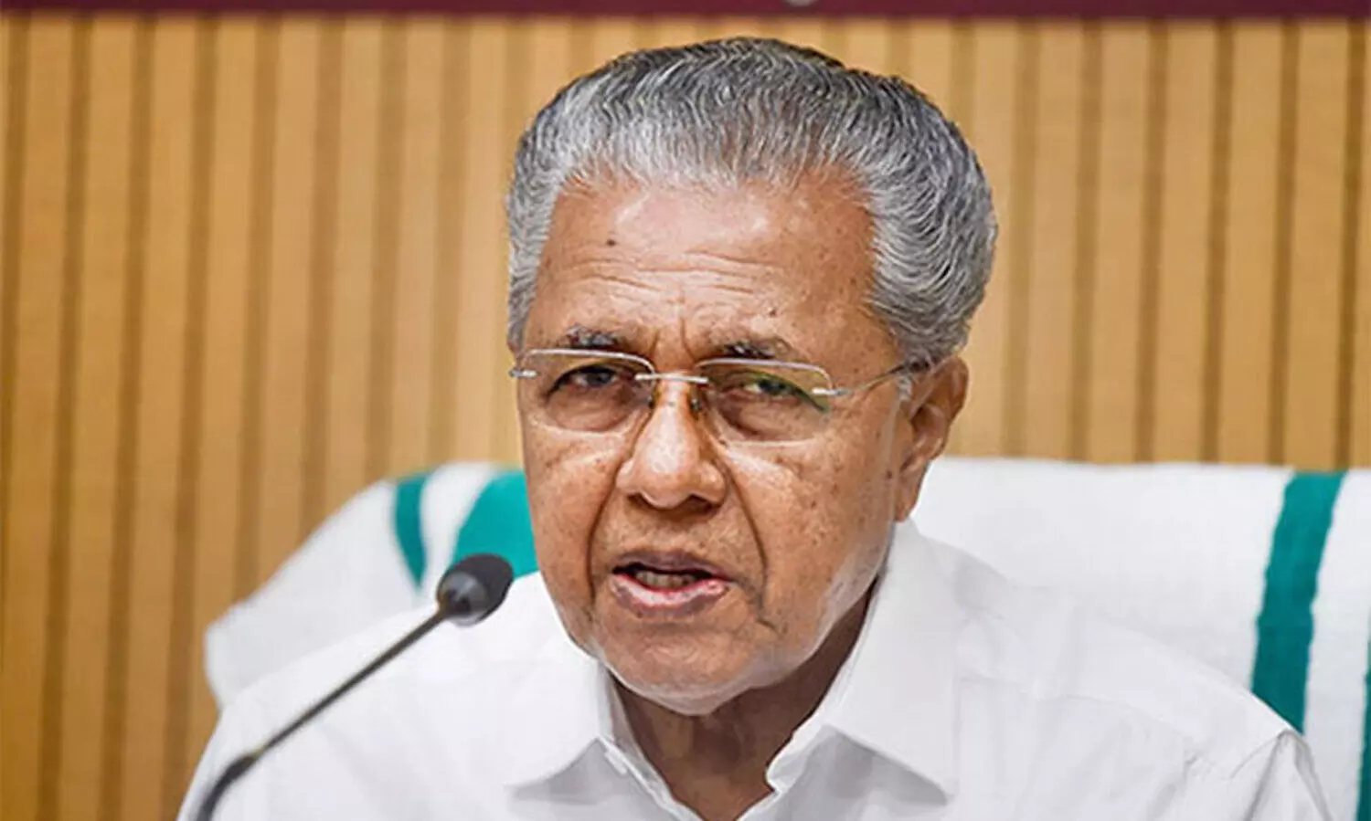 വിമാനത്തിലെ ആക്രമണത്തിൽ രാഷ്ട്രീയ ഗൂഢാലോചന -മുഖ്യമന്ത്രി