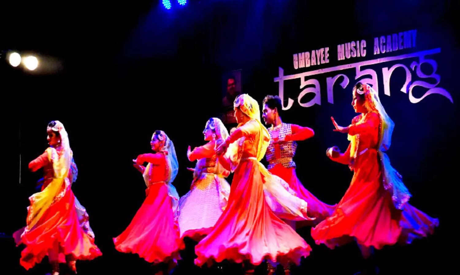 ഗസലും കഥക്കും ഒന്നിച്ച് ഉത്സവമായി