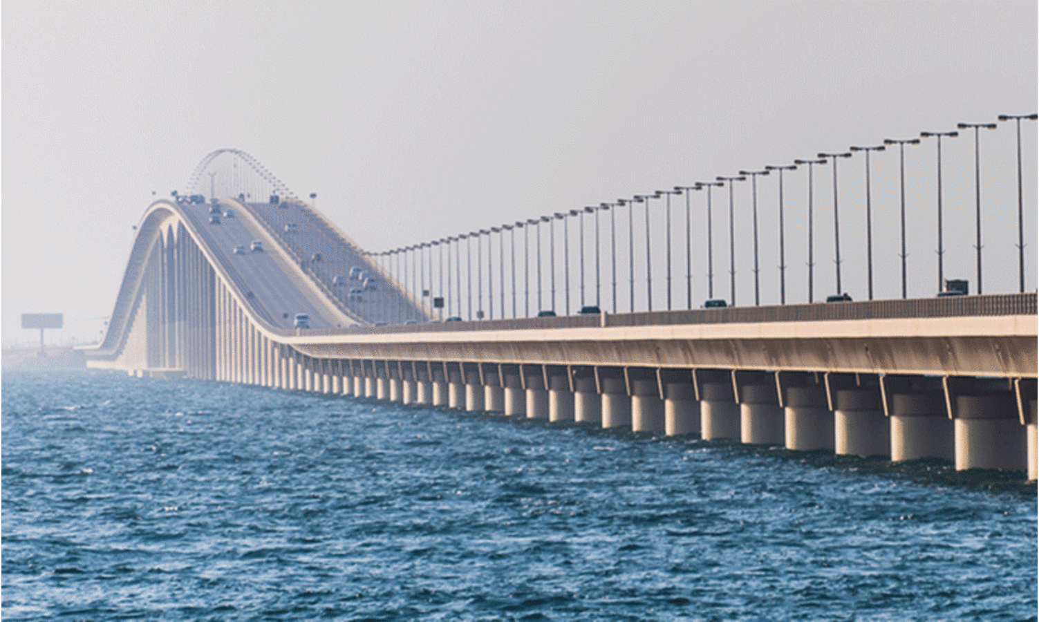 ആ​ശൂ​റാ അ​വ​ധി: കൂ​ടു​ത​ൽ യാ​ത്ര​ക്കാ​രെ സ്വീ​ക​രി​ക്കാ​ൻ കോ​സ്​​വേ സ​ജ്ജം