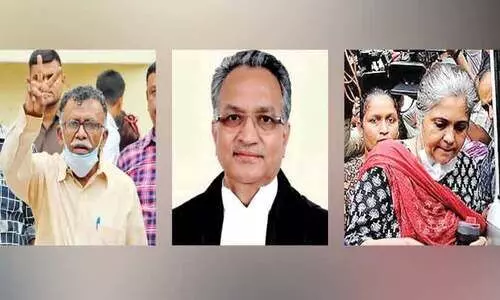 ജസ്റ്റിസ് ഖാൻവിൽകർ വിരമിച്ചപ്പോൾ