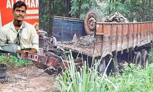 രക്ഷകർക്ക് നന്ദിപറഞ്ഞ് രാജശേഖരൻ സേലത്തേക്ക് മടങ്ങി